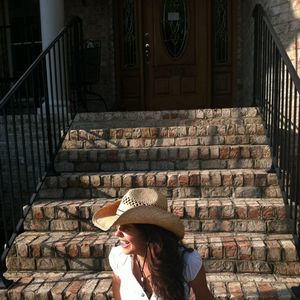 Meet your Posher, Mari